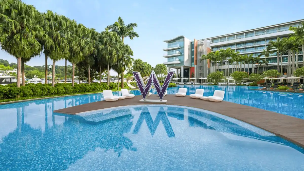 Dip In at WET Deck